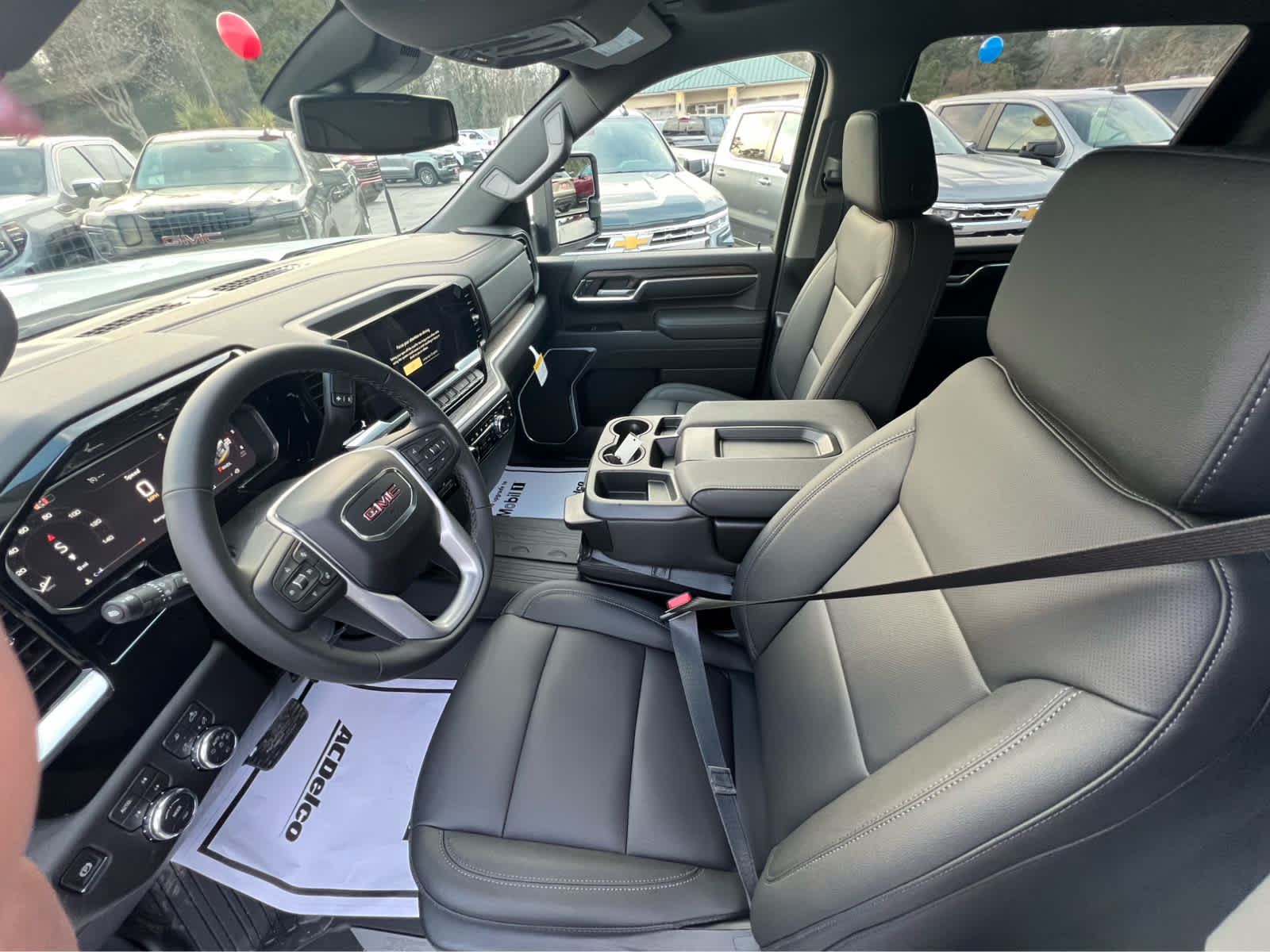 2026 GMC Sierra 2500HD SLT - 10