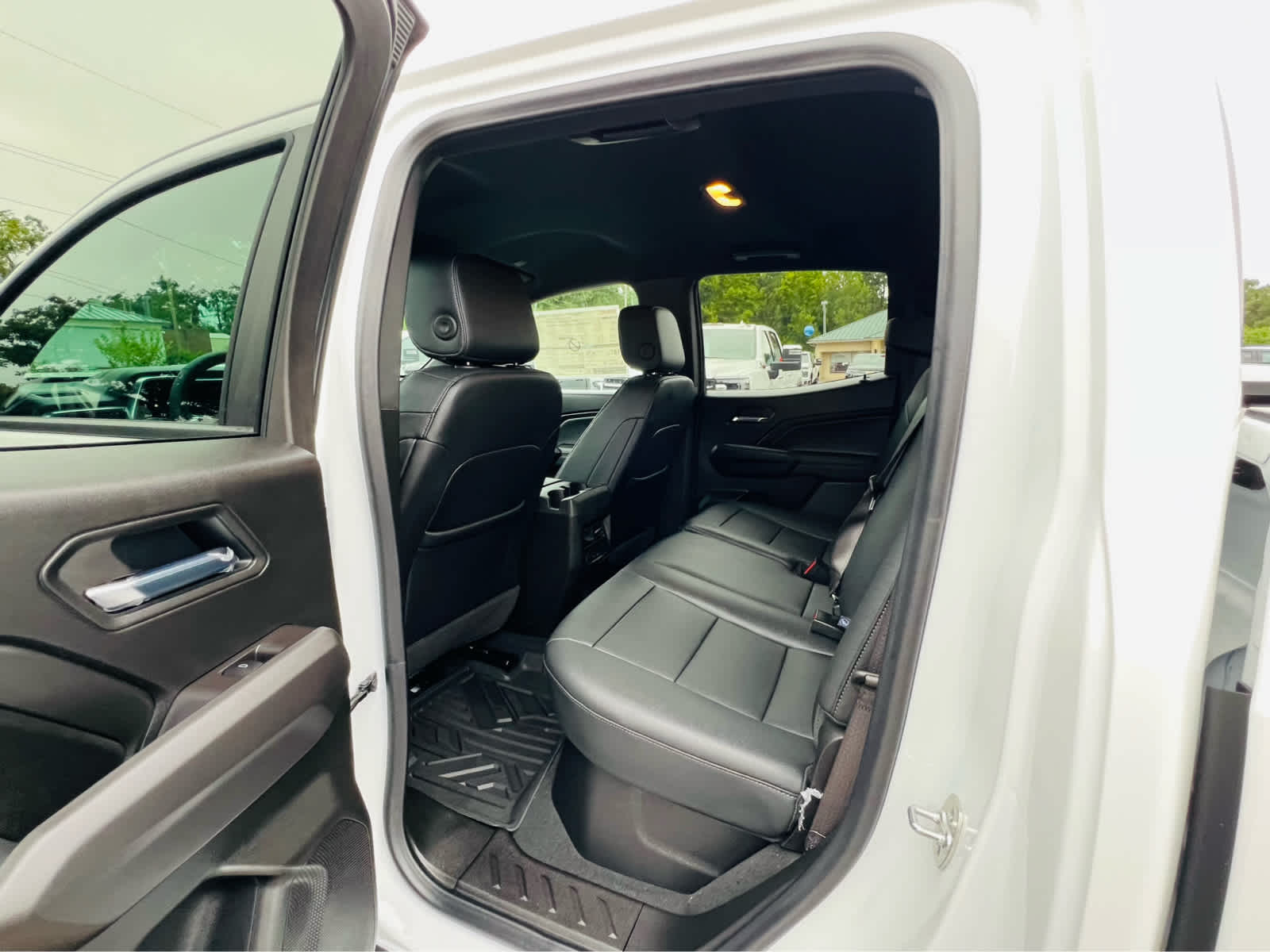 2025 GMC Canyon 4WD Elevation - 5