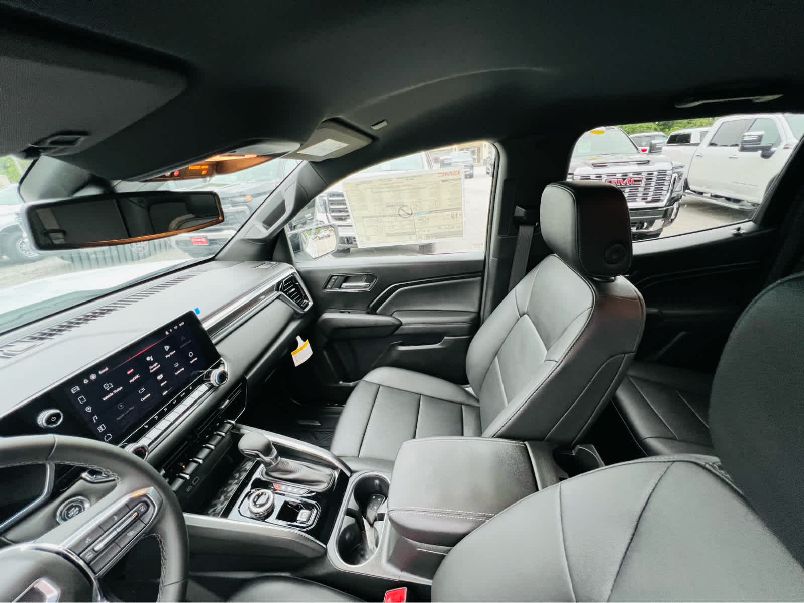 2025 GMC Canyon 4WD Elevation - 9