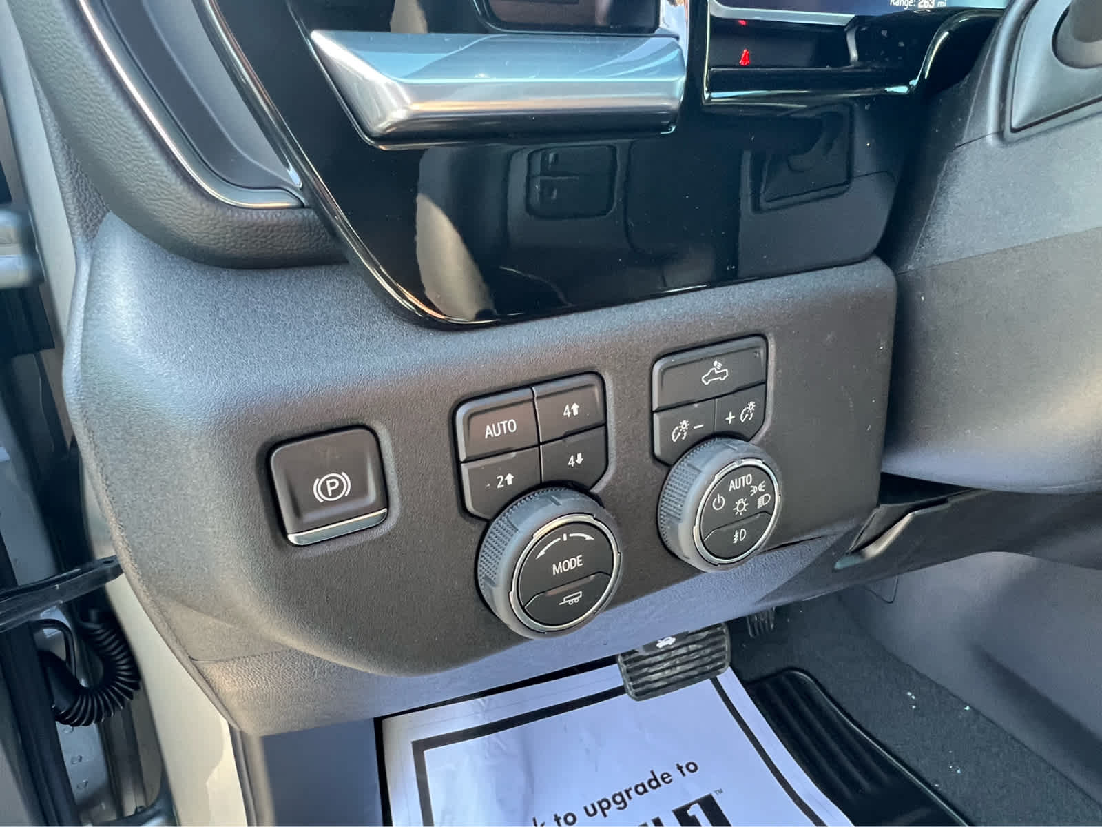 2026 Chevrolet Silverado 2500HD LT - 9