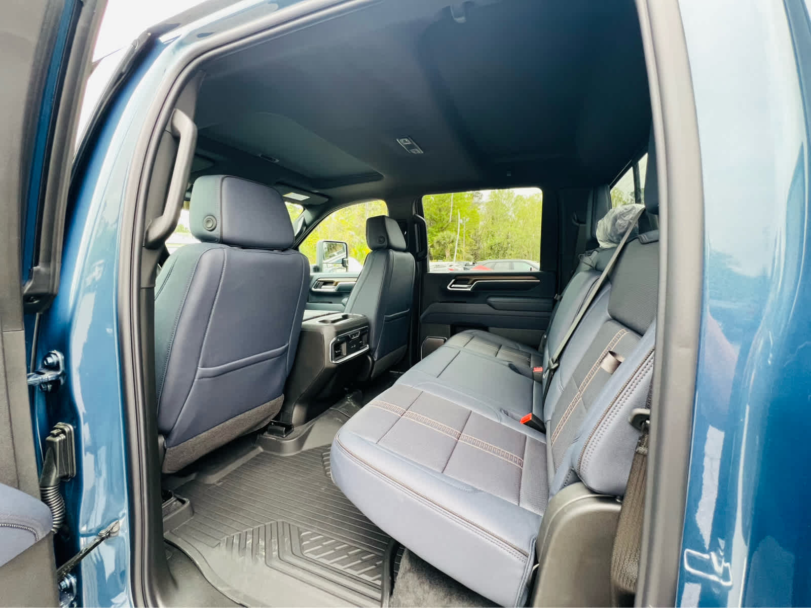 2026 Chevrolet Silverado 2500HD High Country - 5