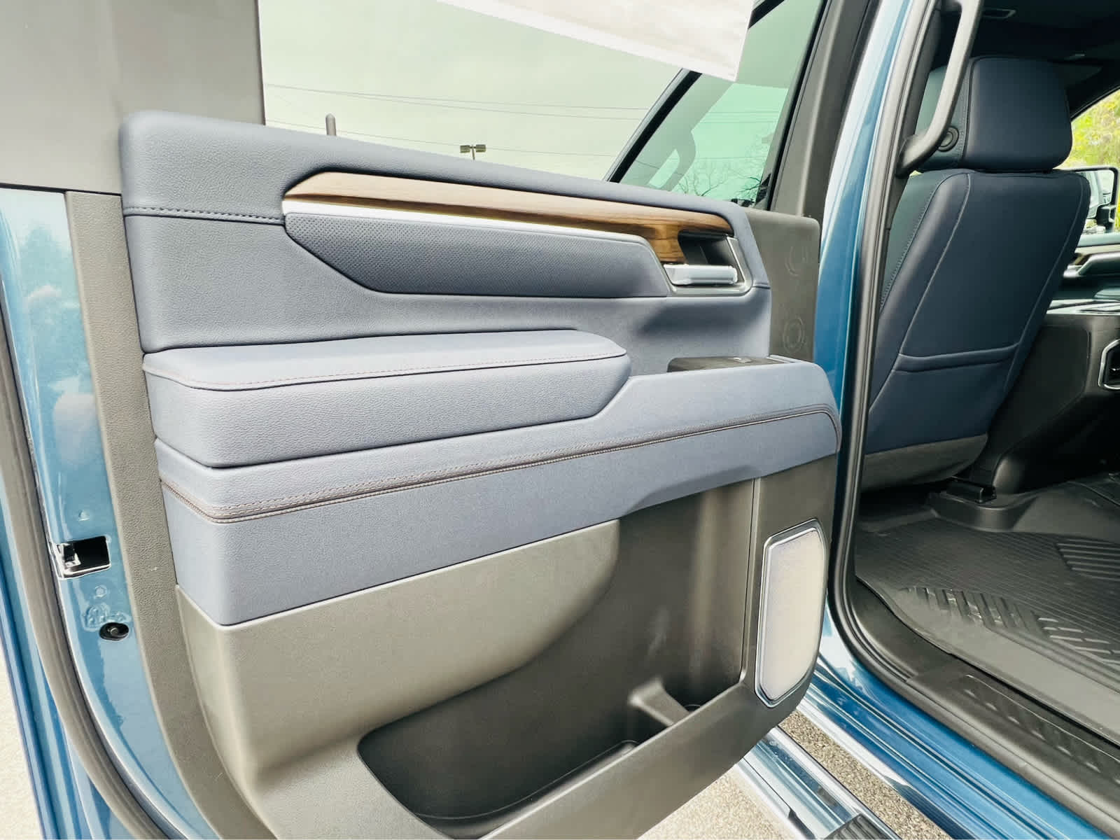 2026 Chevrolet Silverado 2500HD High Country - 6