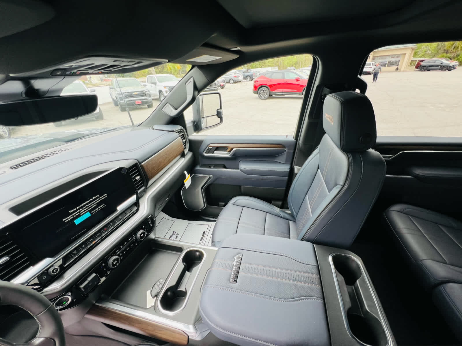 2026 Chevrolet Silverado 2500HD High Country - 10