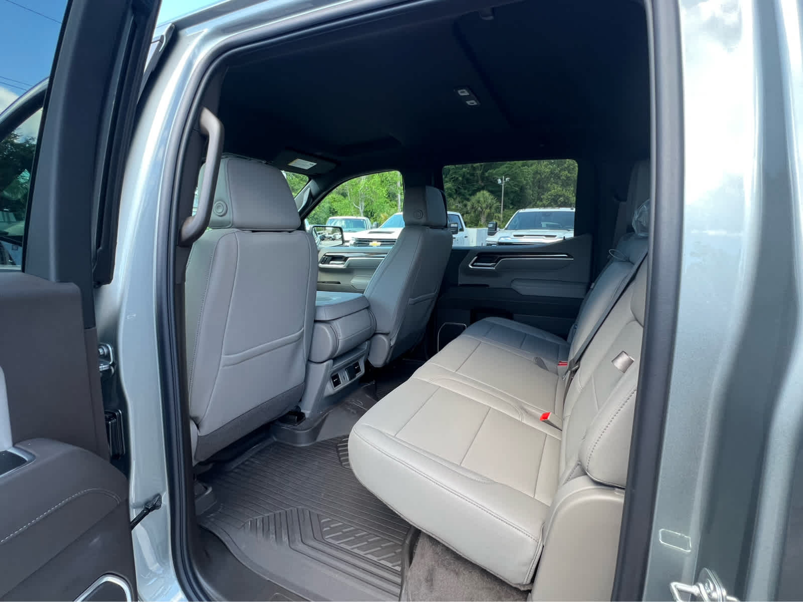 2026 Chevrolet Silverado 1500 LT - 5