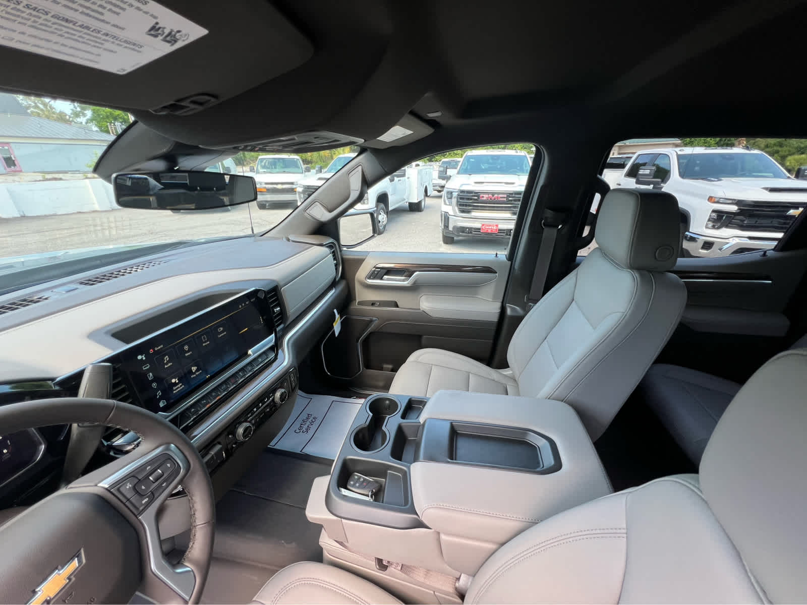 2026 Chevrolet Silverado 1500 LT - 9
