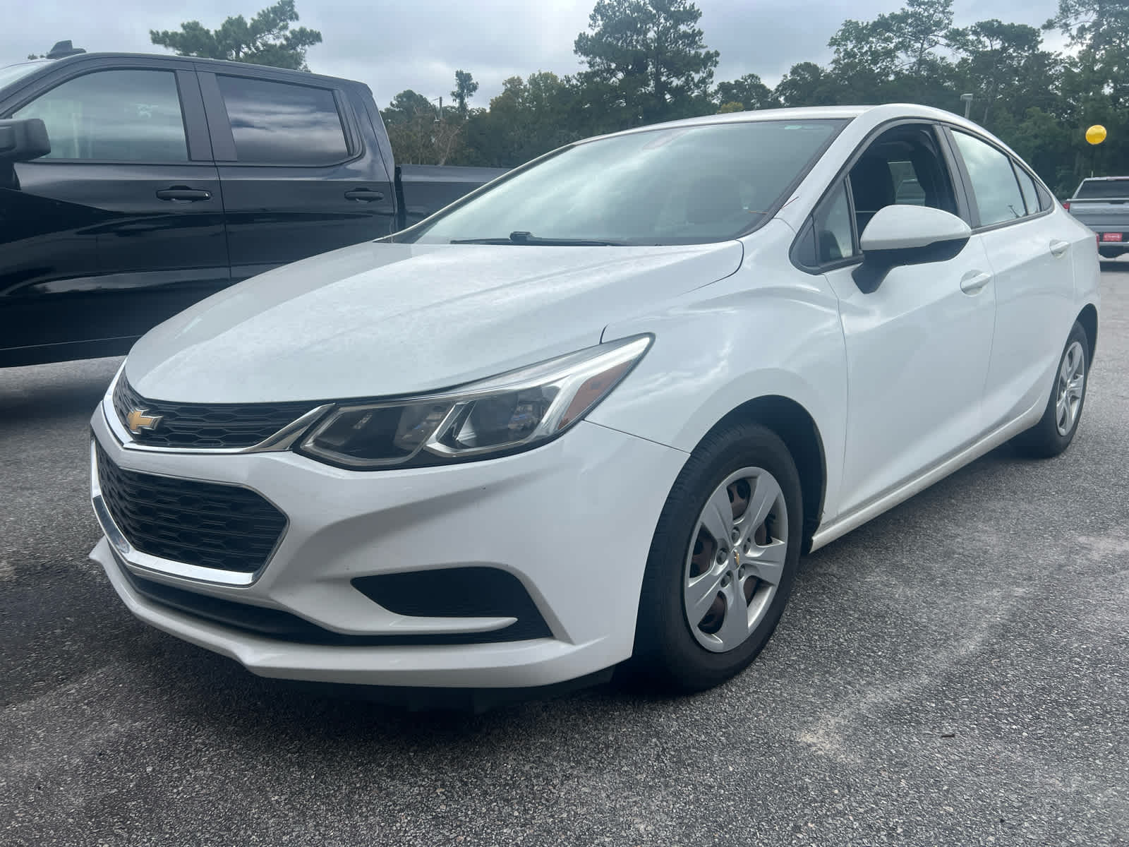 2017 Chevrolet Cruze LS - 6