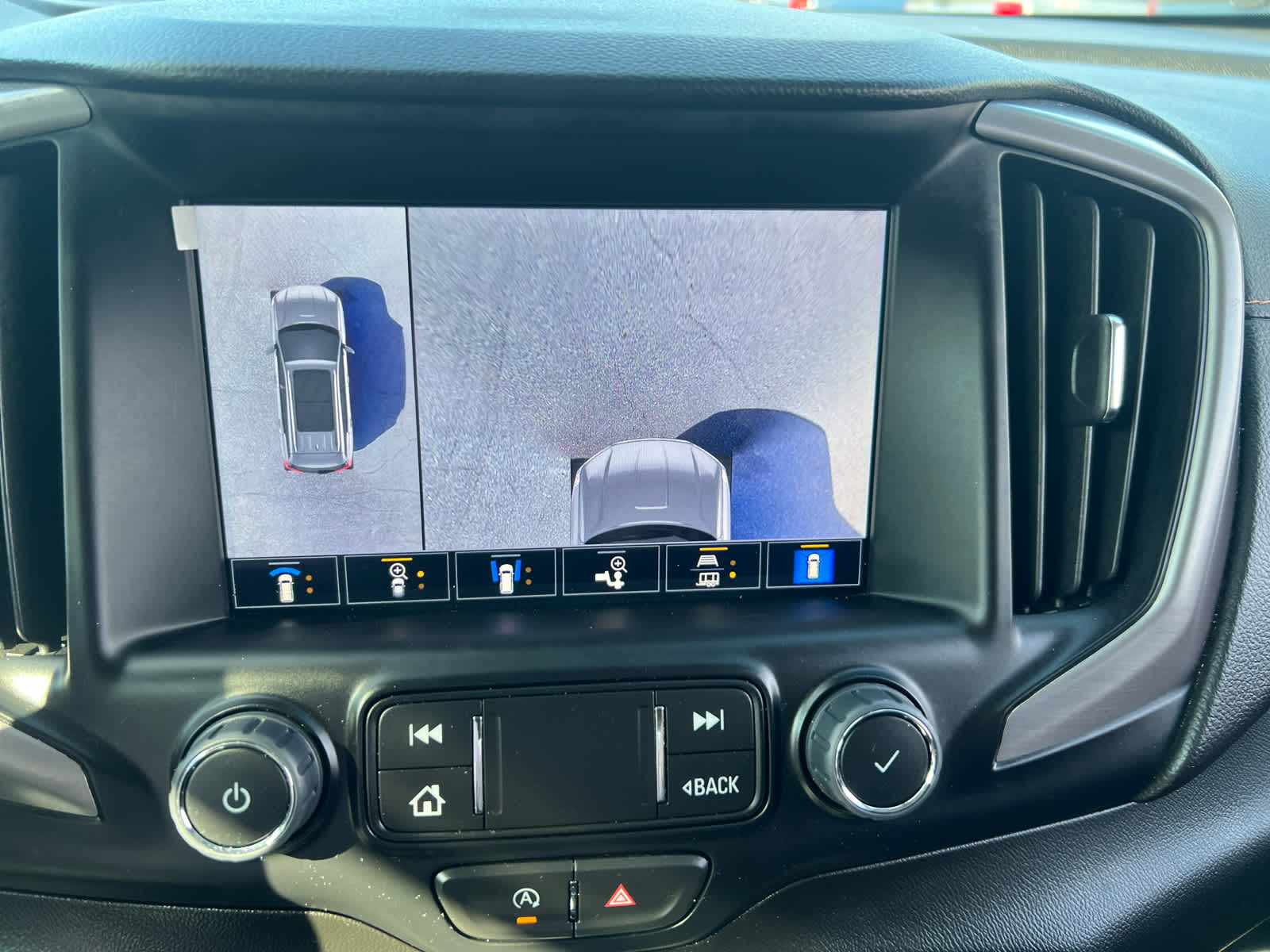 2024 GMC Terrain AT4 - 11