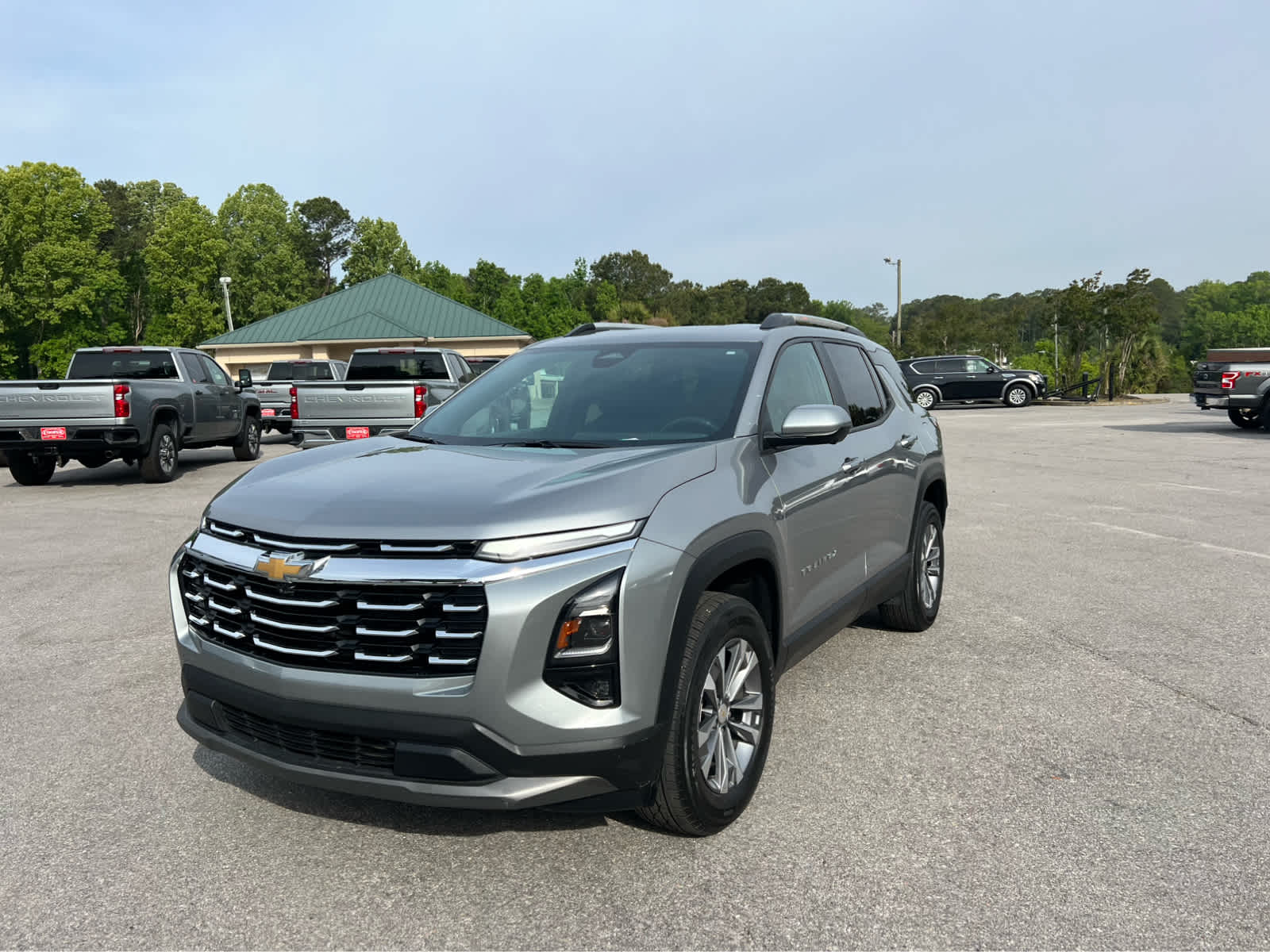 2025 Chevrolet Equinox FWD LT - 0