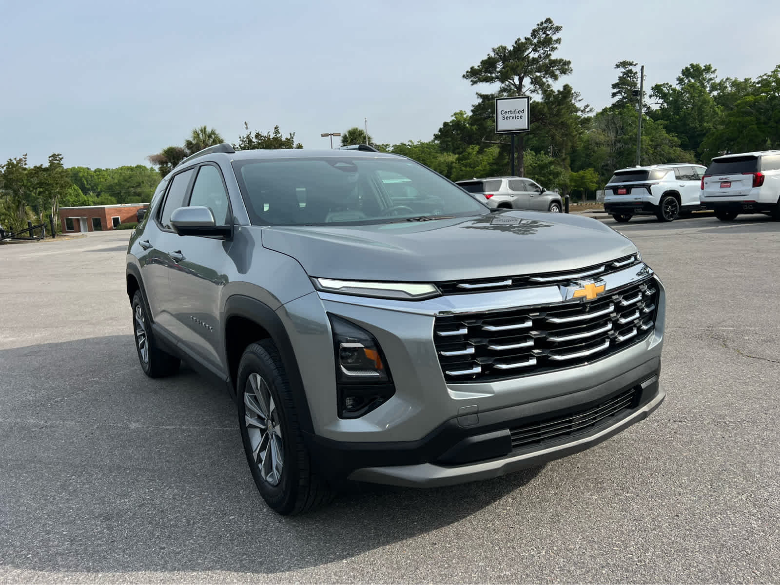 2025 Chevrolet Equinox FWD LT - 1