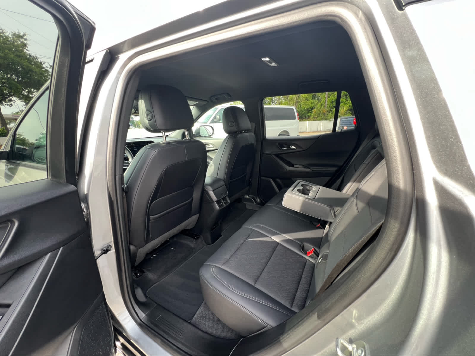 2025 Chevrolet Equinox FWD LT - 5