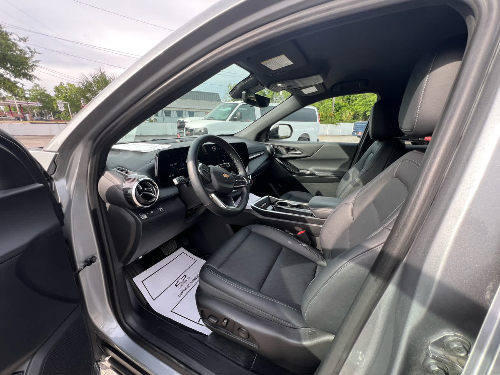 2025 Chevrolet Equinox FWD LT - 6