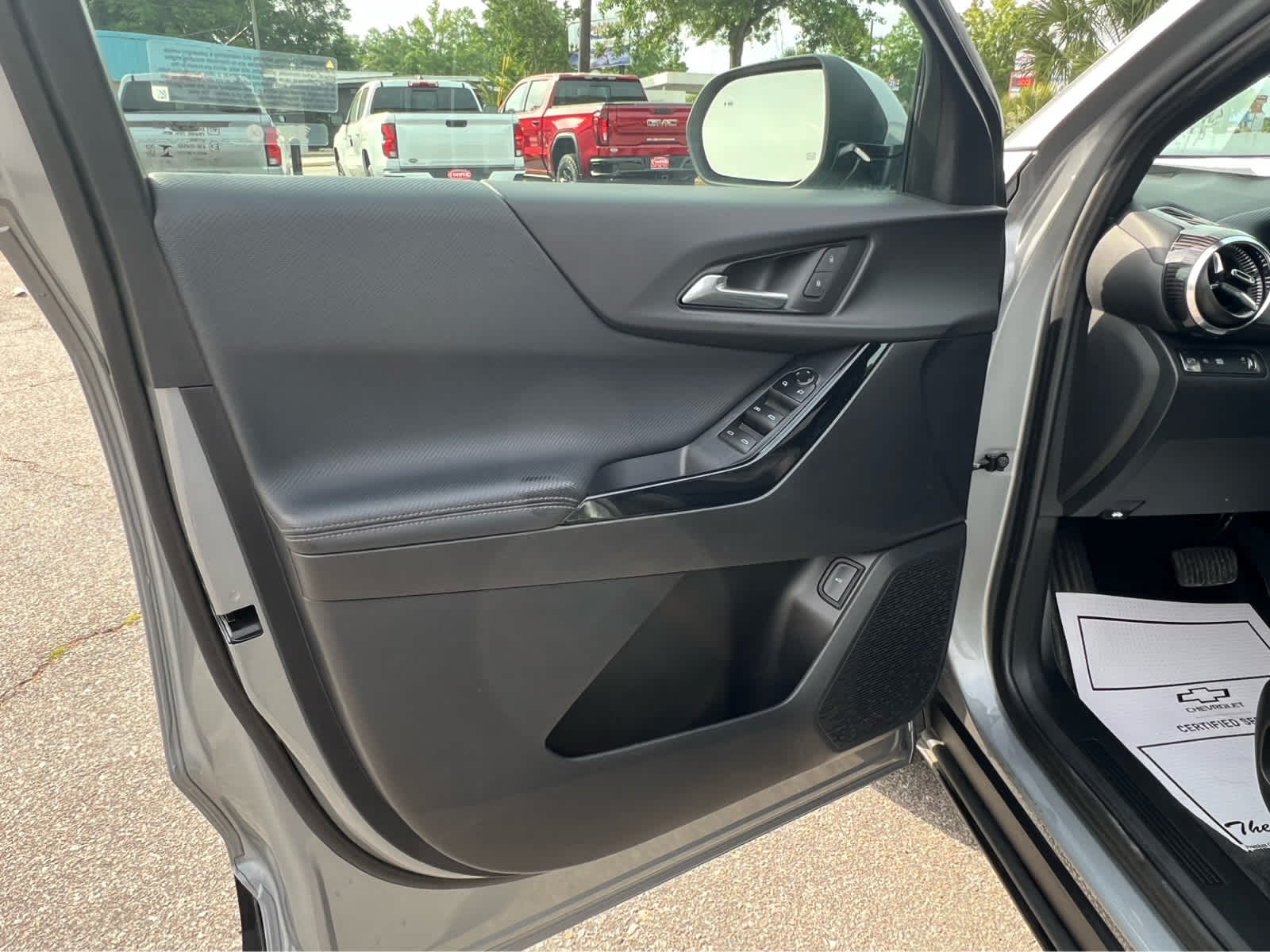 2025 Chevrolet Equinox FWD LT - 7