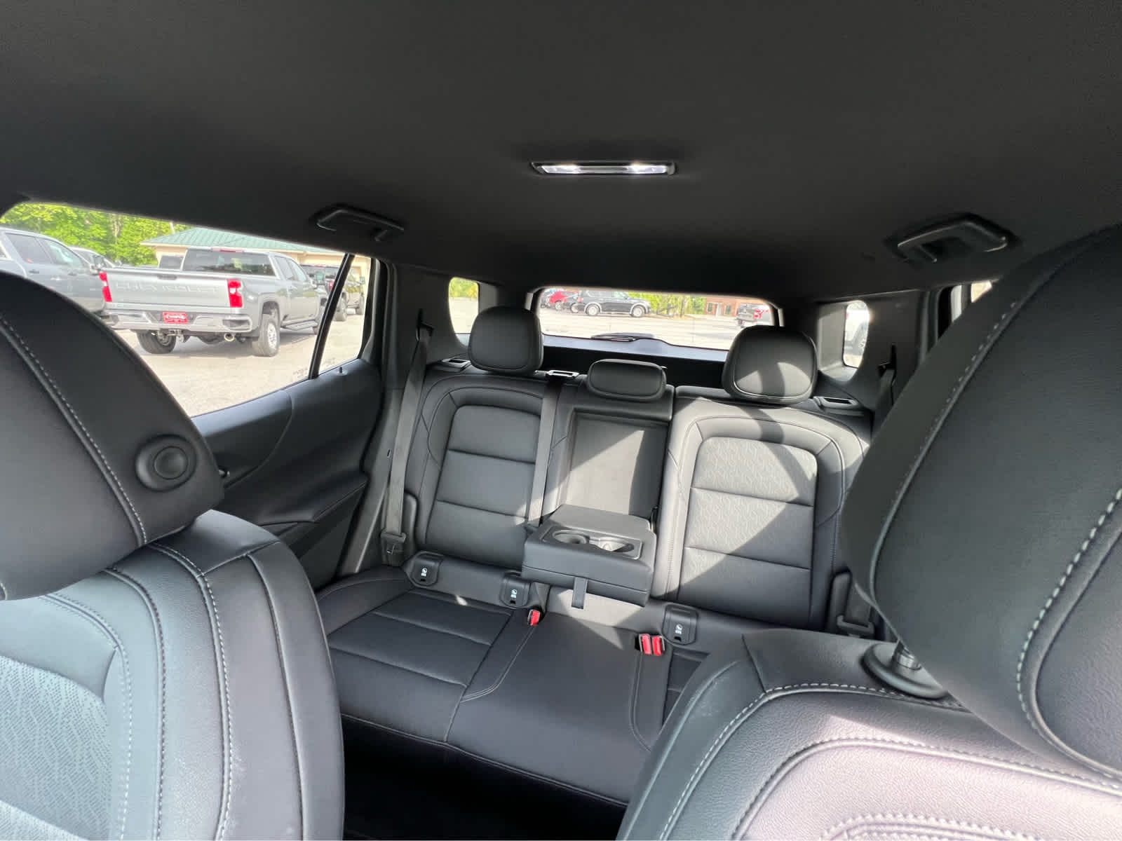2025 Chevrolet Equinox FWD LT - 8