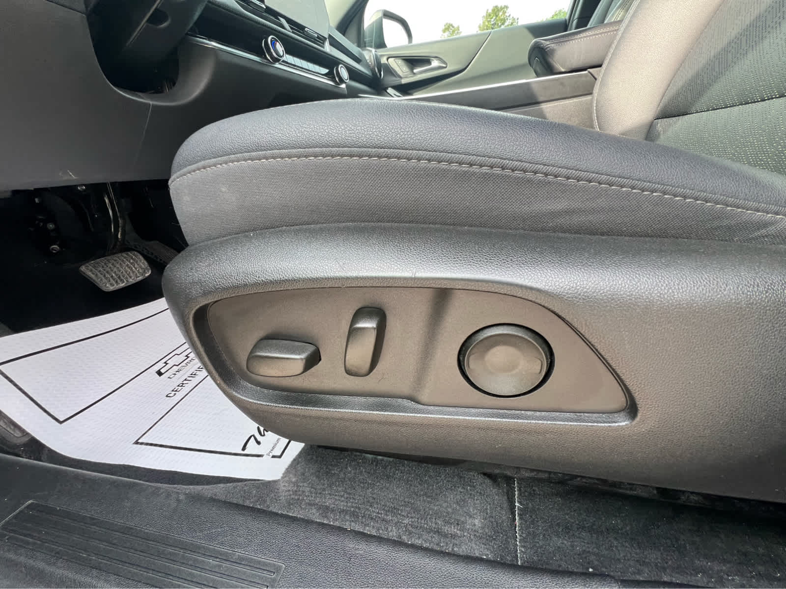 2025 Chevrolet Equinox FWD LT Sterling Gray Metallic at Cooper Chevrolet GMC
