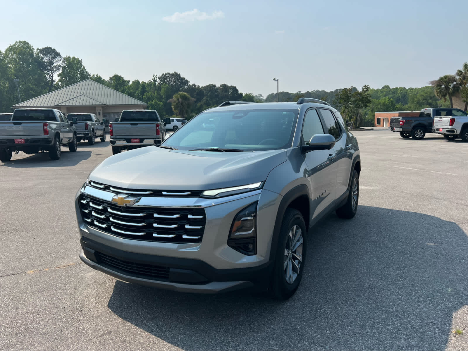 2025 Chevrolet Equinox FWD LT - 0