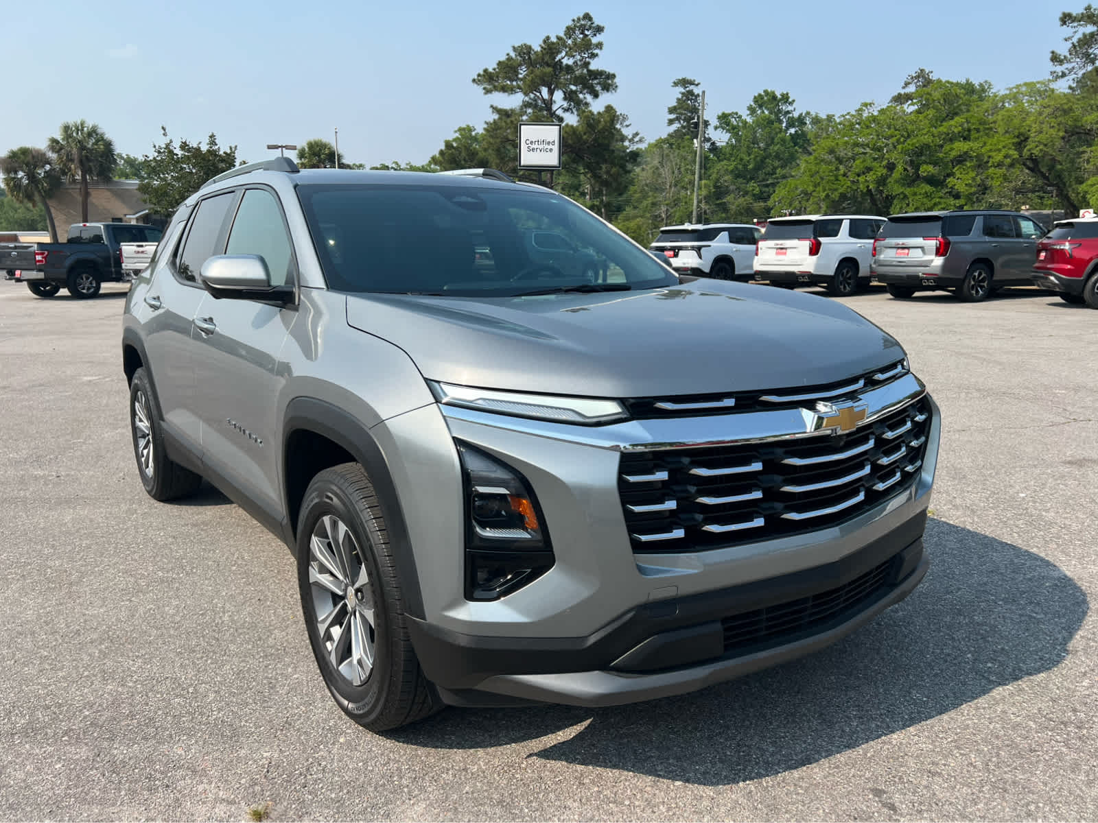 2025 Chevrolet Equinox FWD LT - 1