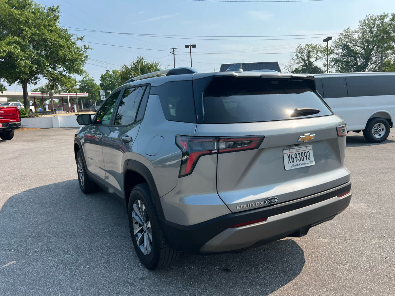 2025 Chevrolet Equinox FWD LT - 3