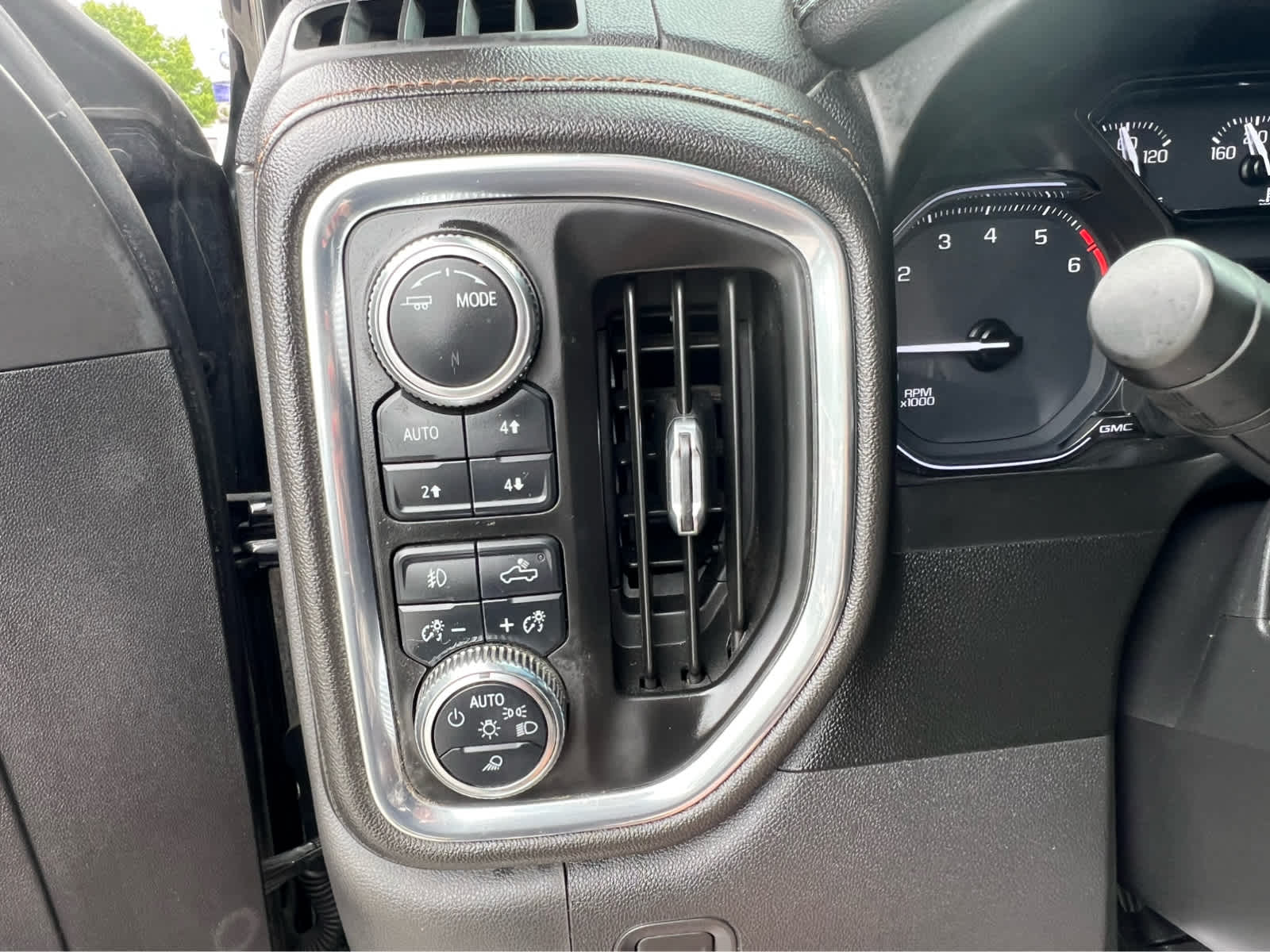 2021 GMC Sierra 1500 AT4 - 11