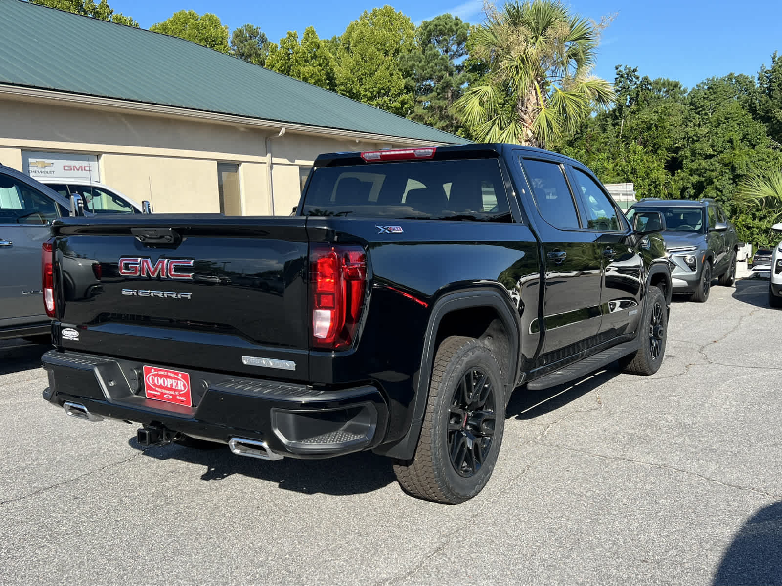 2024 GMC Sierra 1500 Elevation - 4