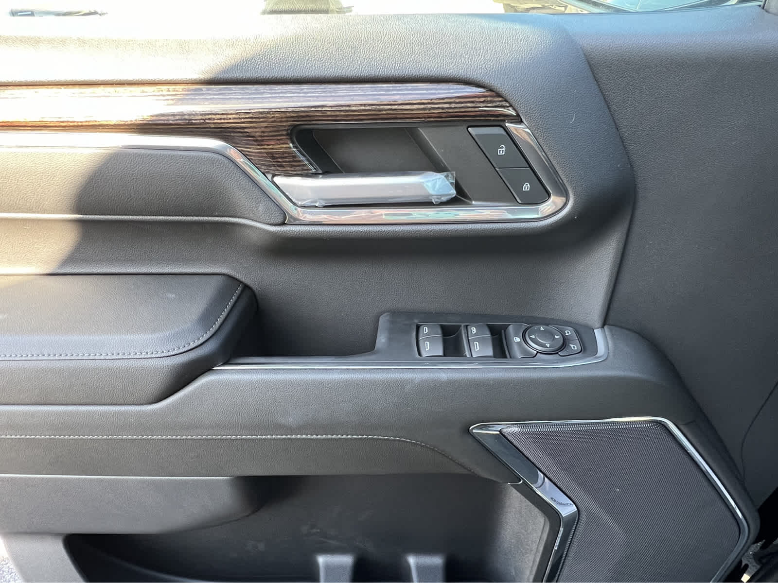 2024 GMC Sierra 1500 Elevation - 8