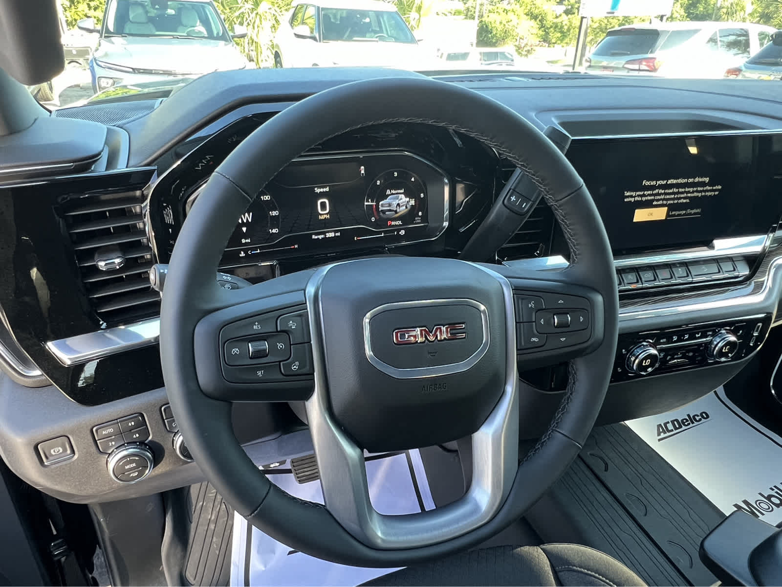 2024 GMC Sierra 1500 Elevation - 11