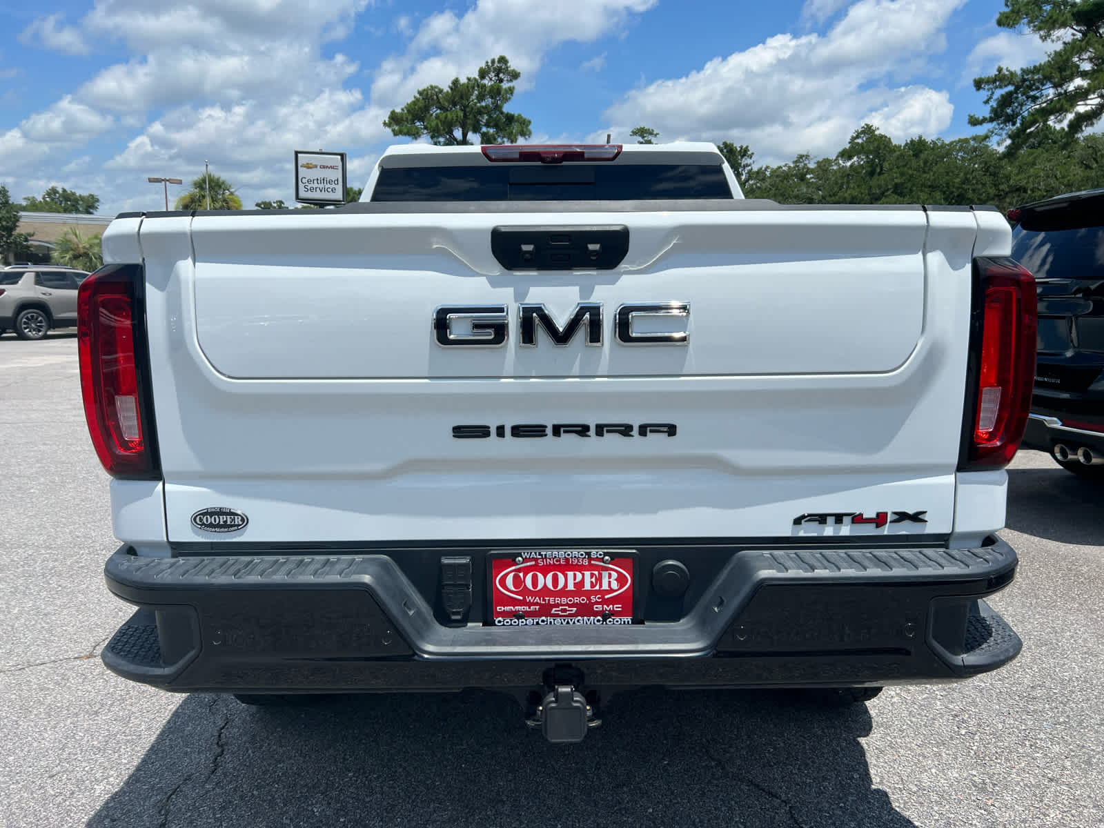 2024 GMC Sierra 1500 AT4X - 10