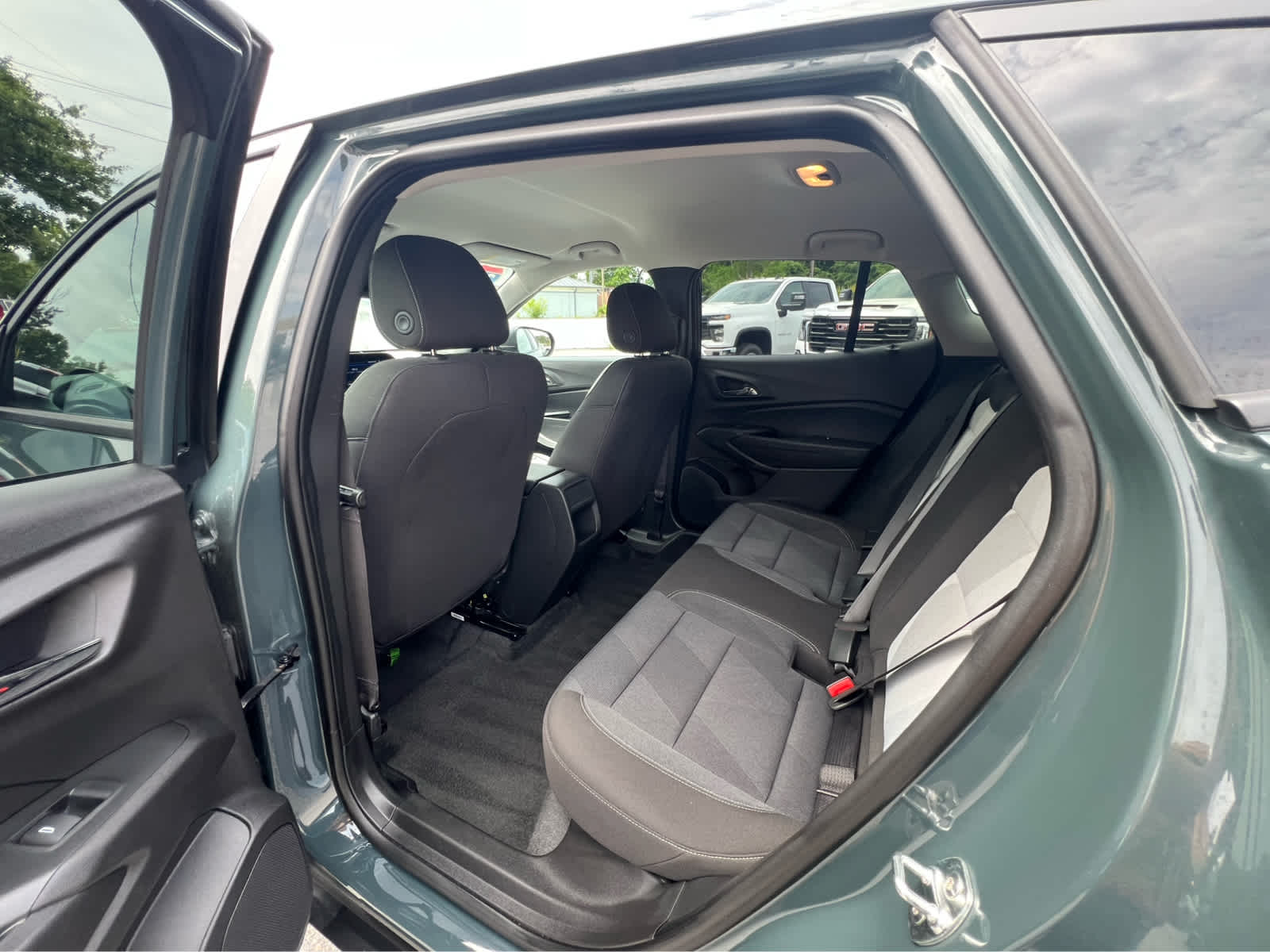 2025 Chevrolet Trax LS - 4