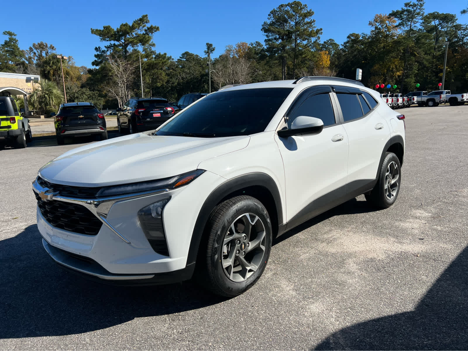 2024 Chevrolet Trax LT - 0