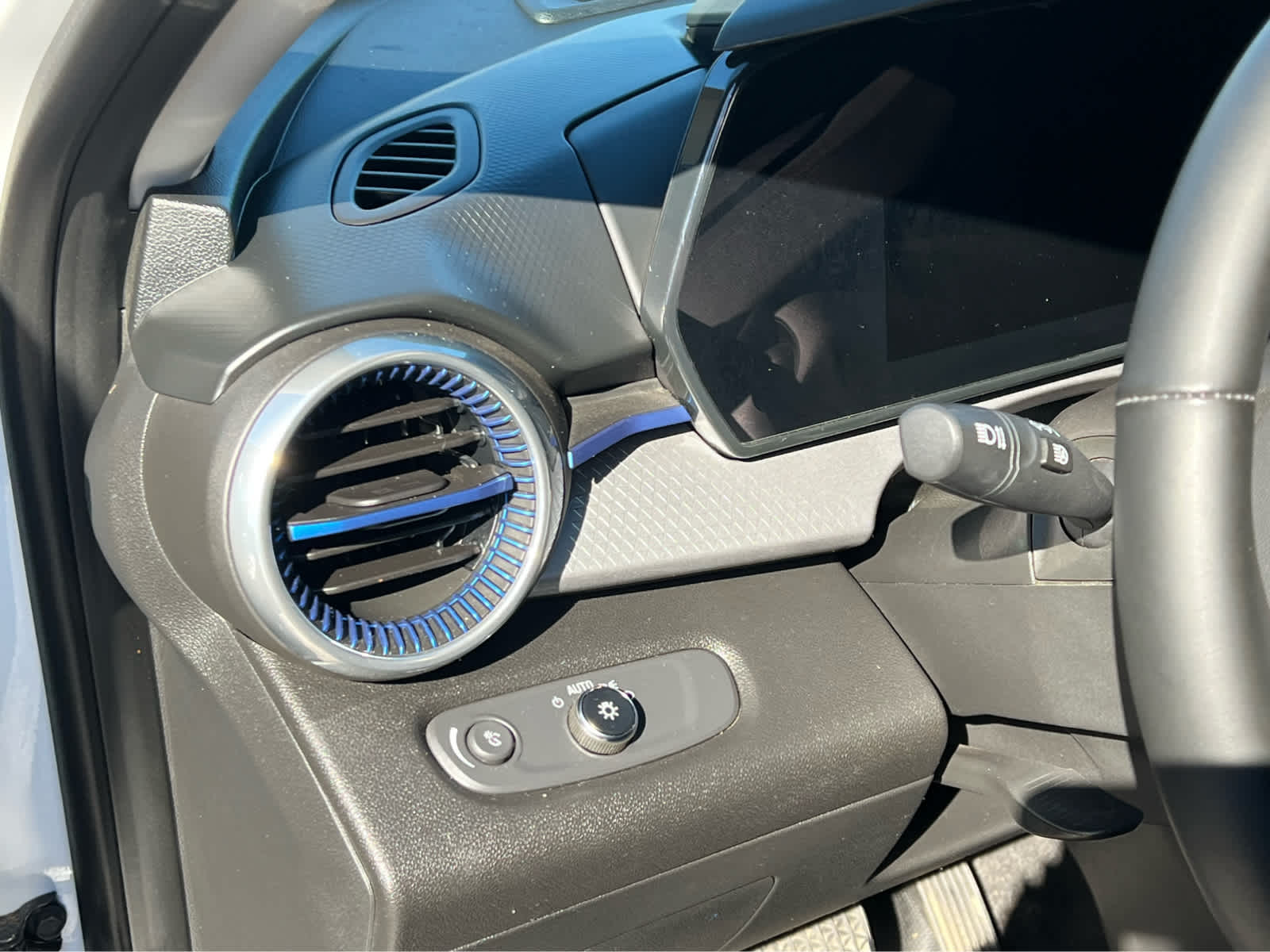 2024 Chevrolet Trax LT - 4