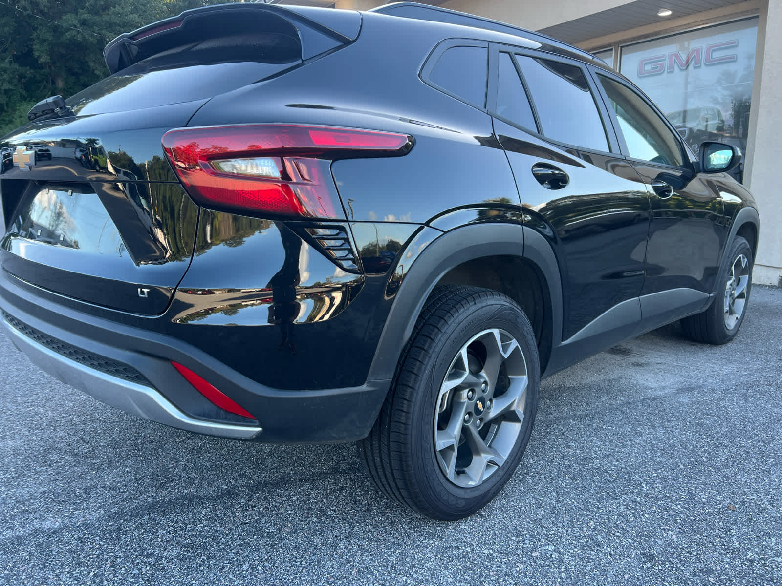 2025 Chevrolet Trax LT - 5