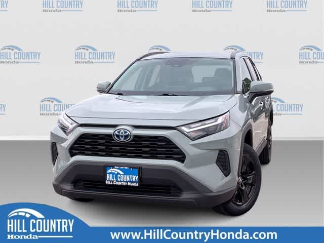 2022 Toyota RAV4 Hybrid XLE