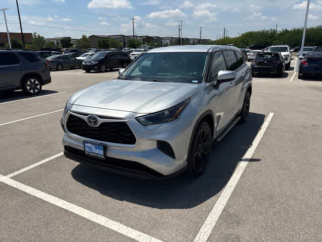 2022 Toyota Highlander L