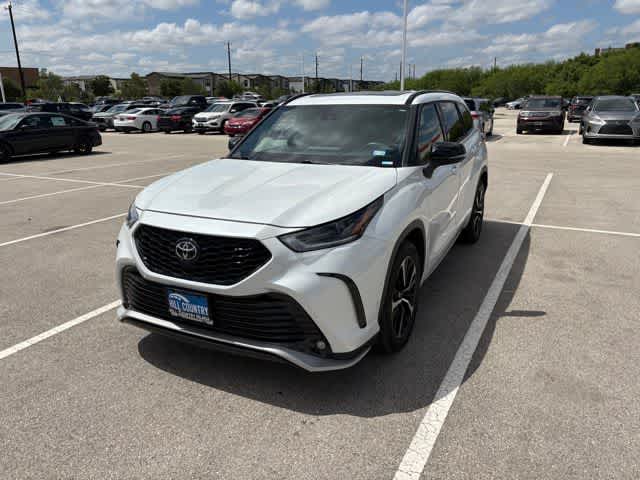 2022 Toyota Highlander XSE