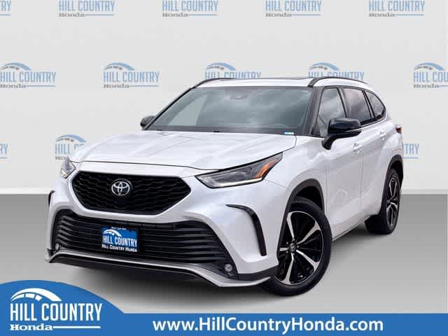 2022 Toyota Highlander XSE