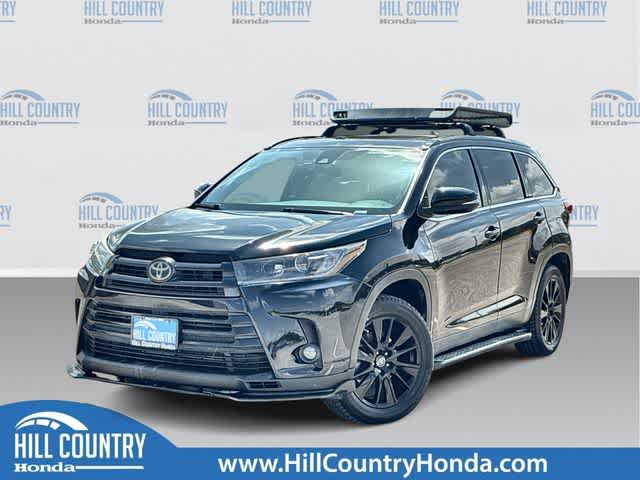 2019 Toyota Highlander SE