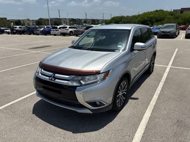 2016 Mitsubishi Outlander SE