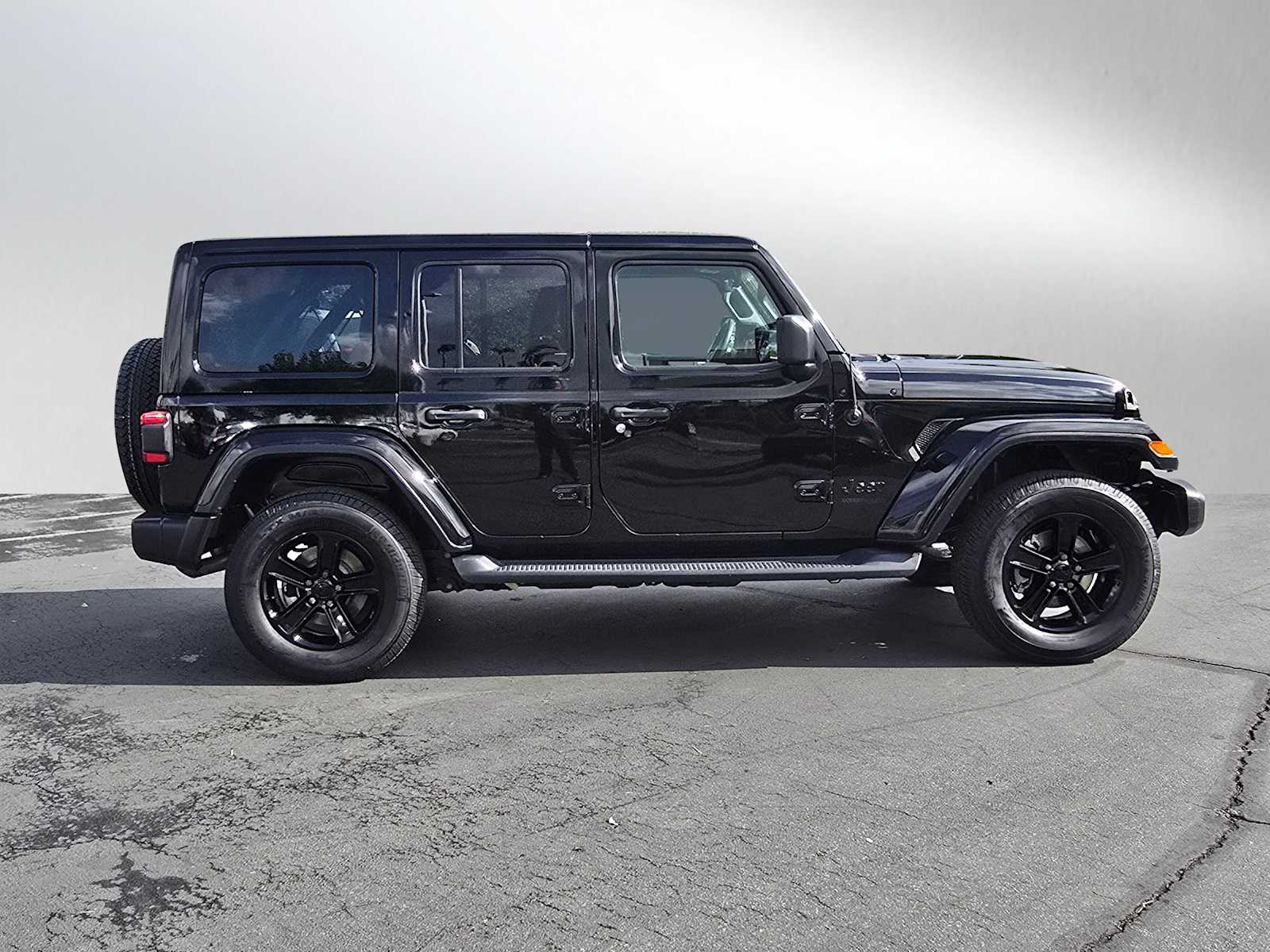 2021 Jeep Wrangler Unlimited Sahara Altitude 6