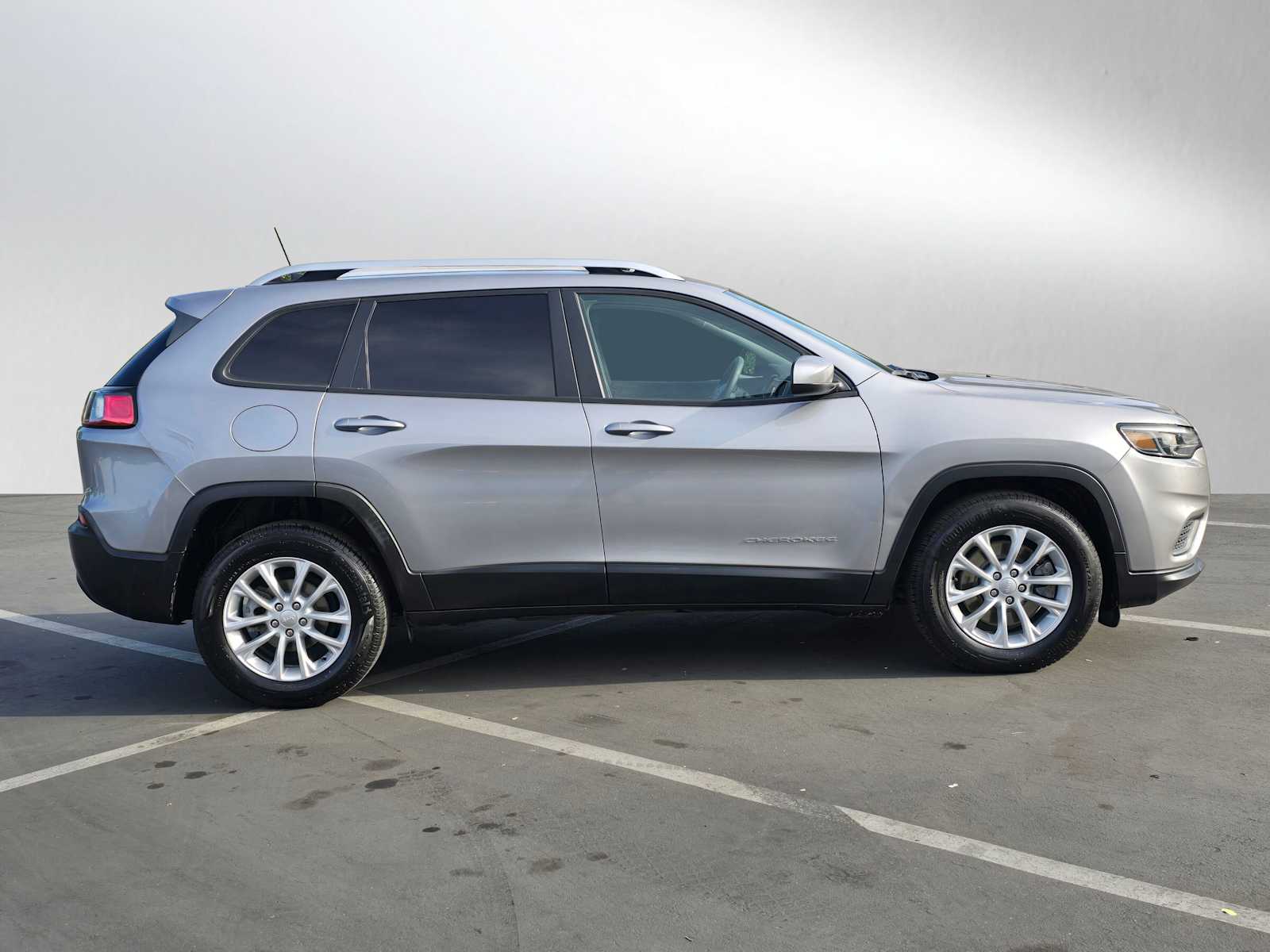 2020 Jeep Cherokee Latitude 6