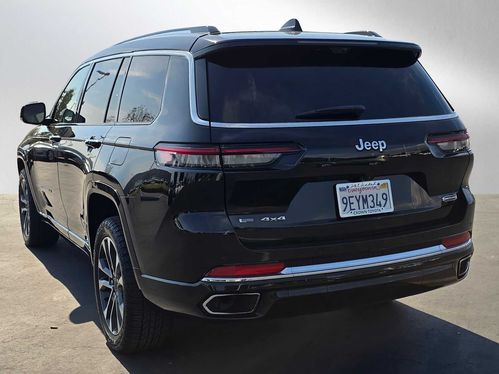 2021 Jeep Grand Cherokee L Overland 3