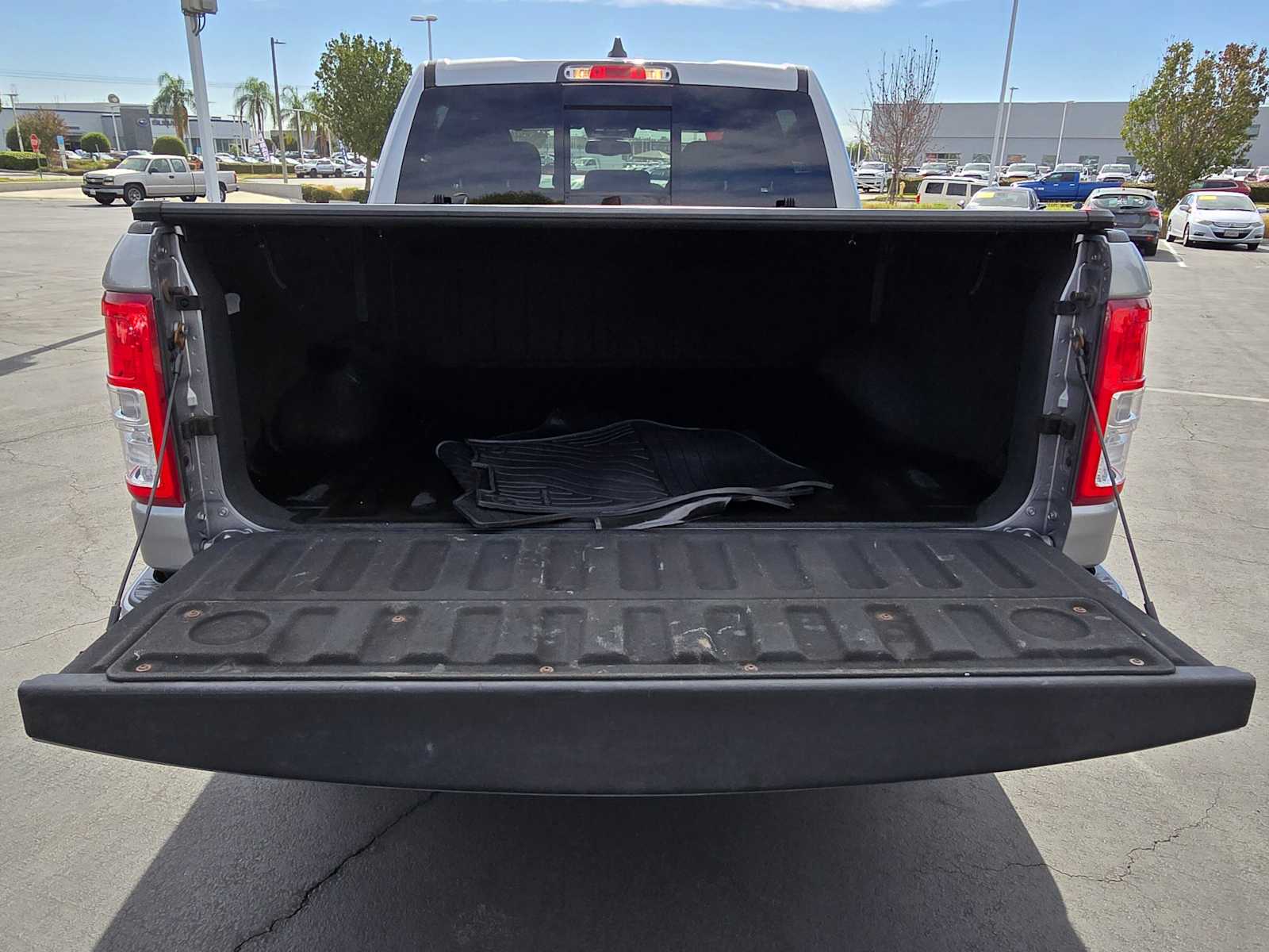 2019 Ram 1500 Big Horn/Lone Star 4x2 Crew Cab 57 Box 15