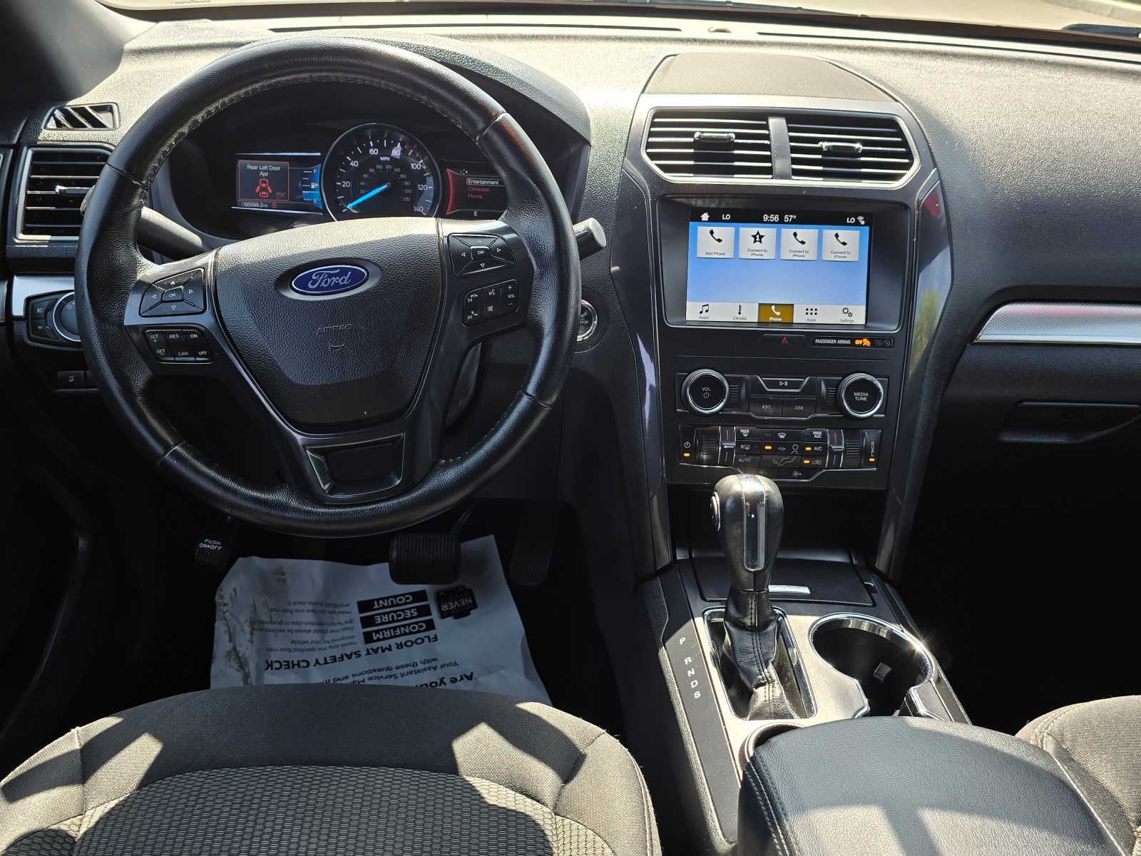 2019 Ford Explorer XLT 19