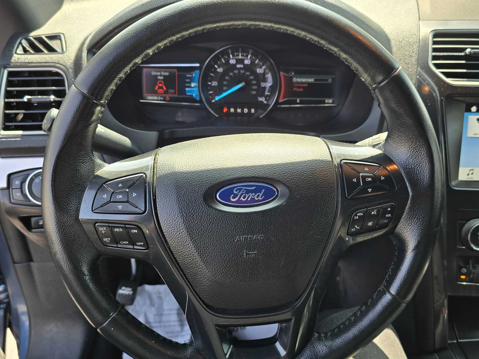 2019 Ford Explorer XLT 23