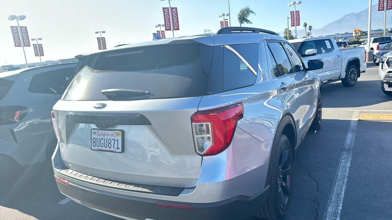 2020 Ford Explorer XLT 2