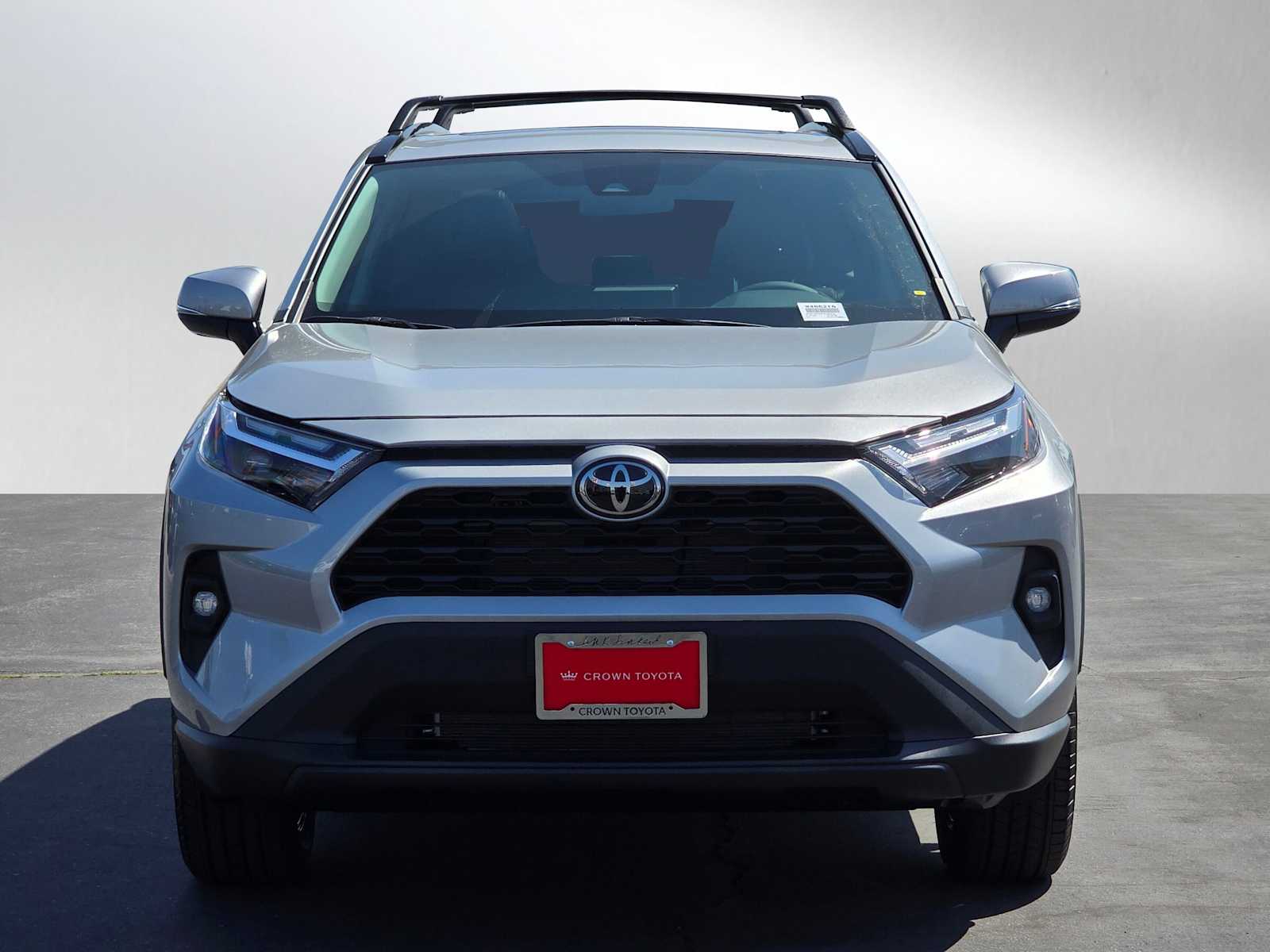 2024 Toyota RAV4 XLE Premium 8