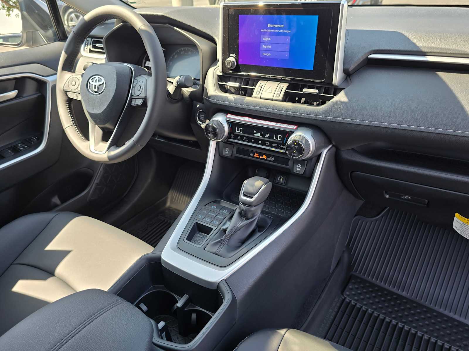 2024 Toyota RAV4 XLE Premium 11