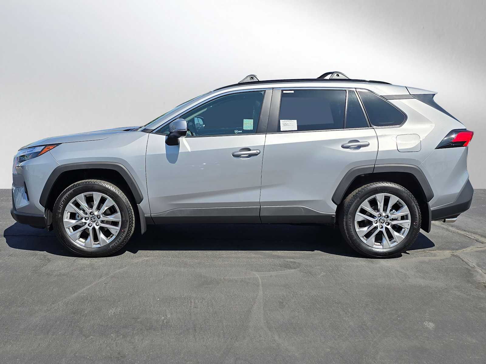 2024 Toyota RAV4 XLE Premium 2