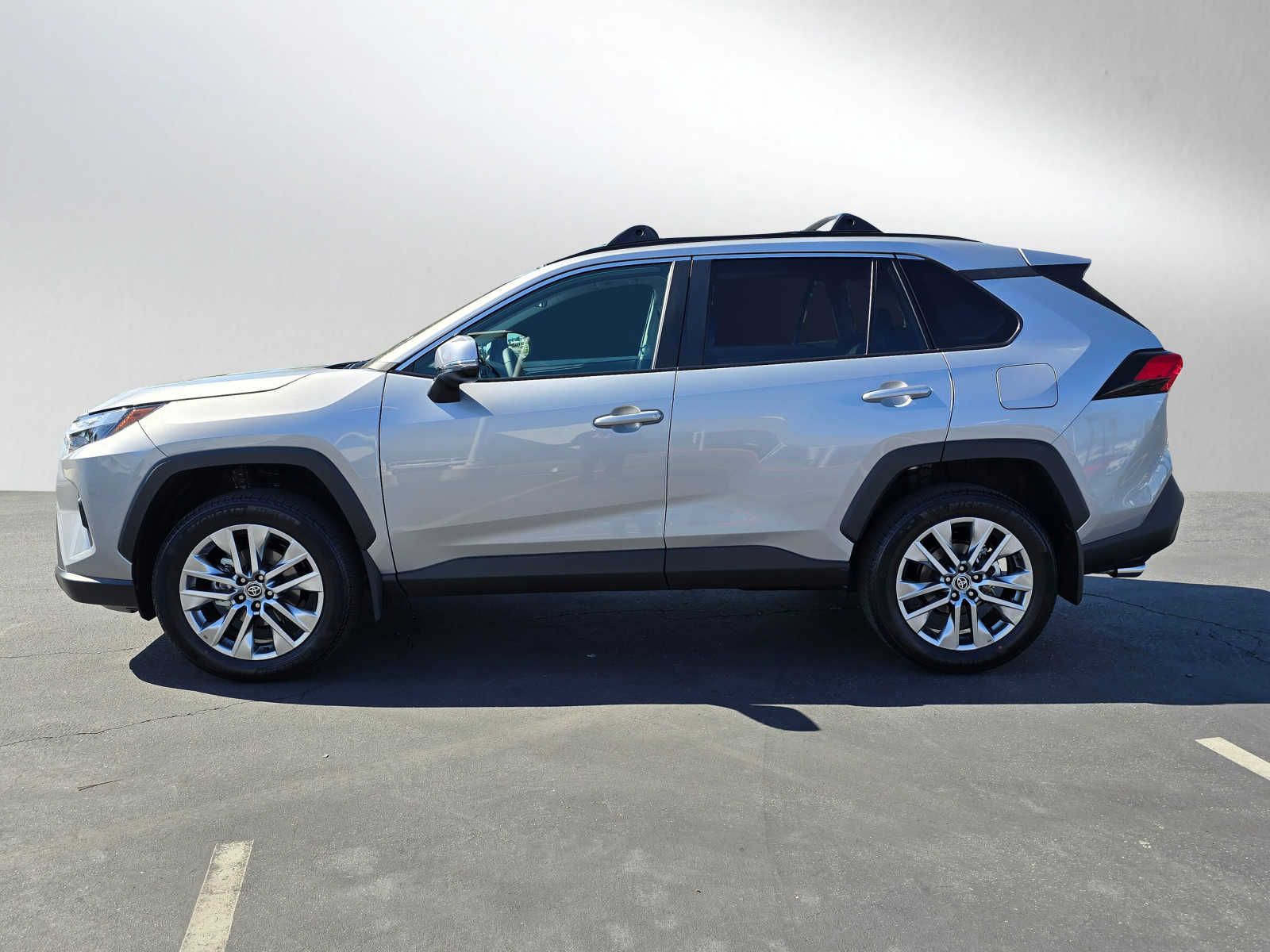 2024 Toyota RAV4 XLE Premium 2