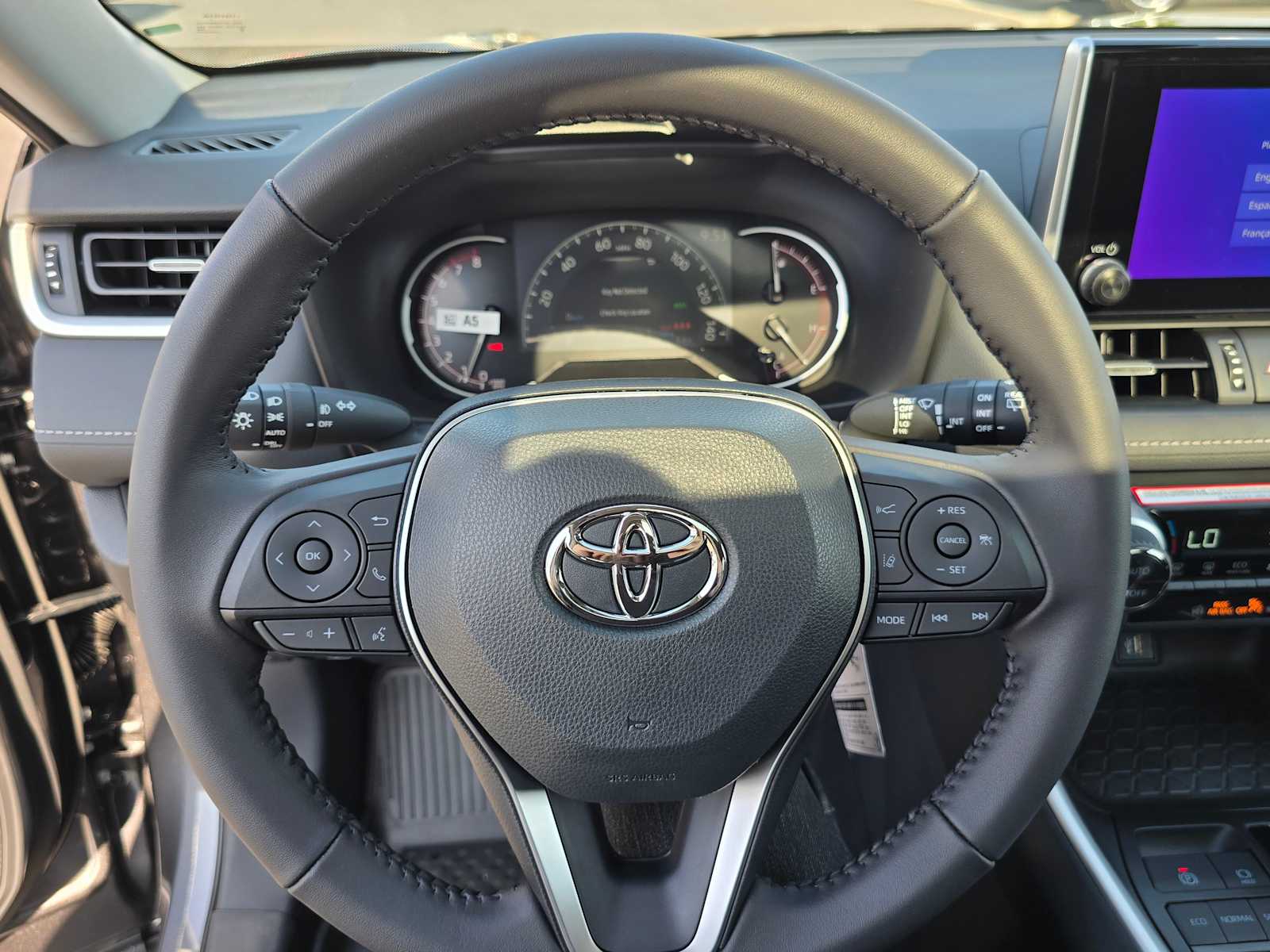 2024 Toyota RAV4 XLE Premium 23