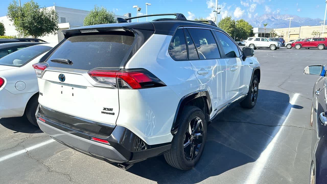 2021 Toyota RAV4 Hybrid XSE 5