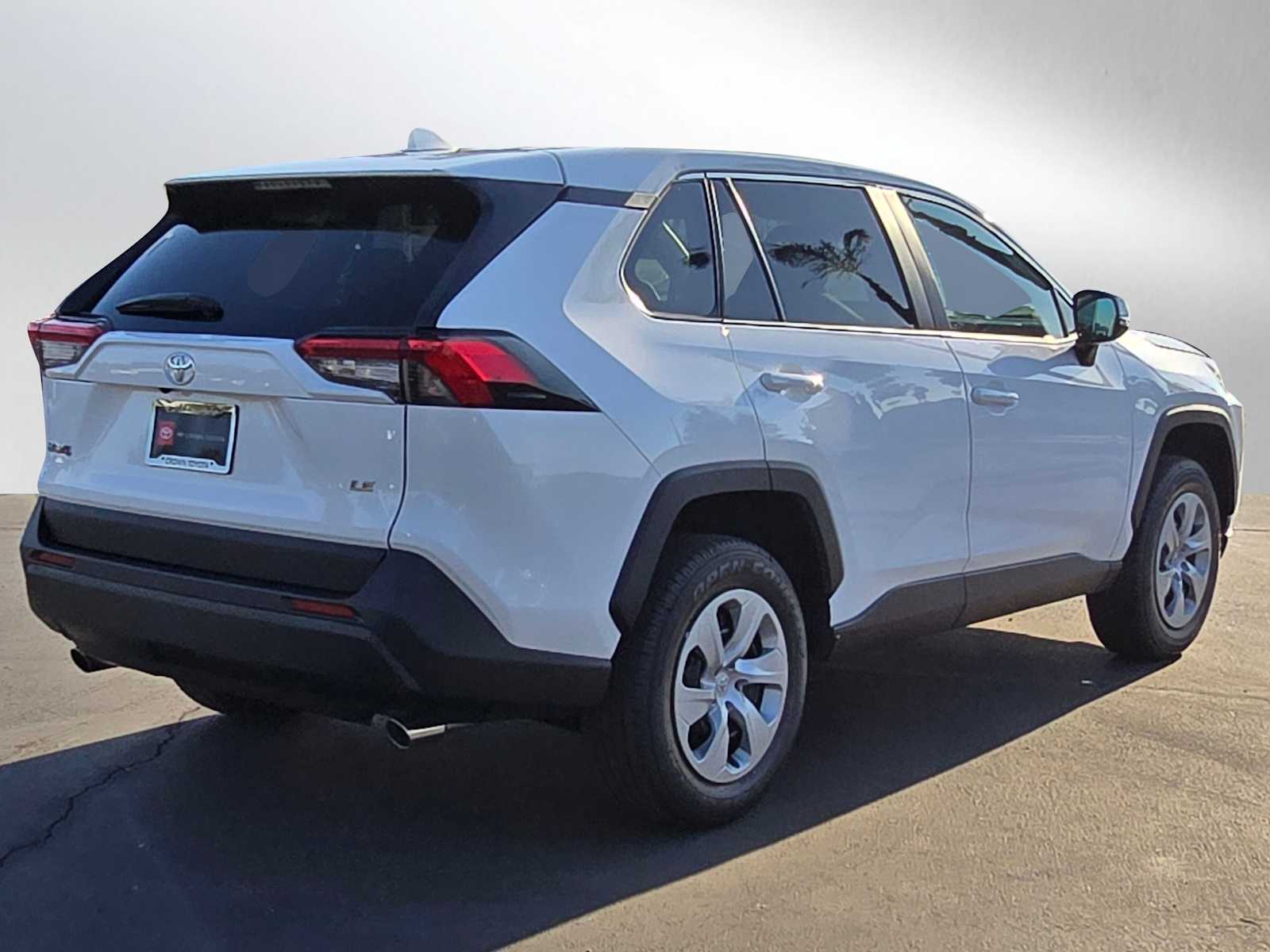 2024 Toyota RAV4 LE 5